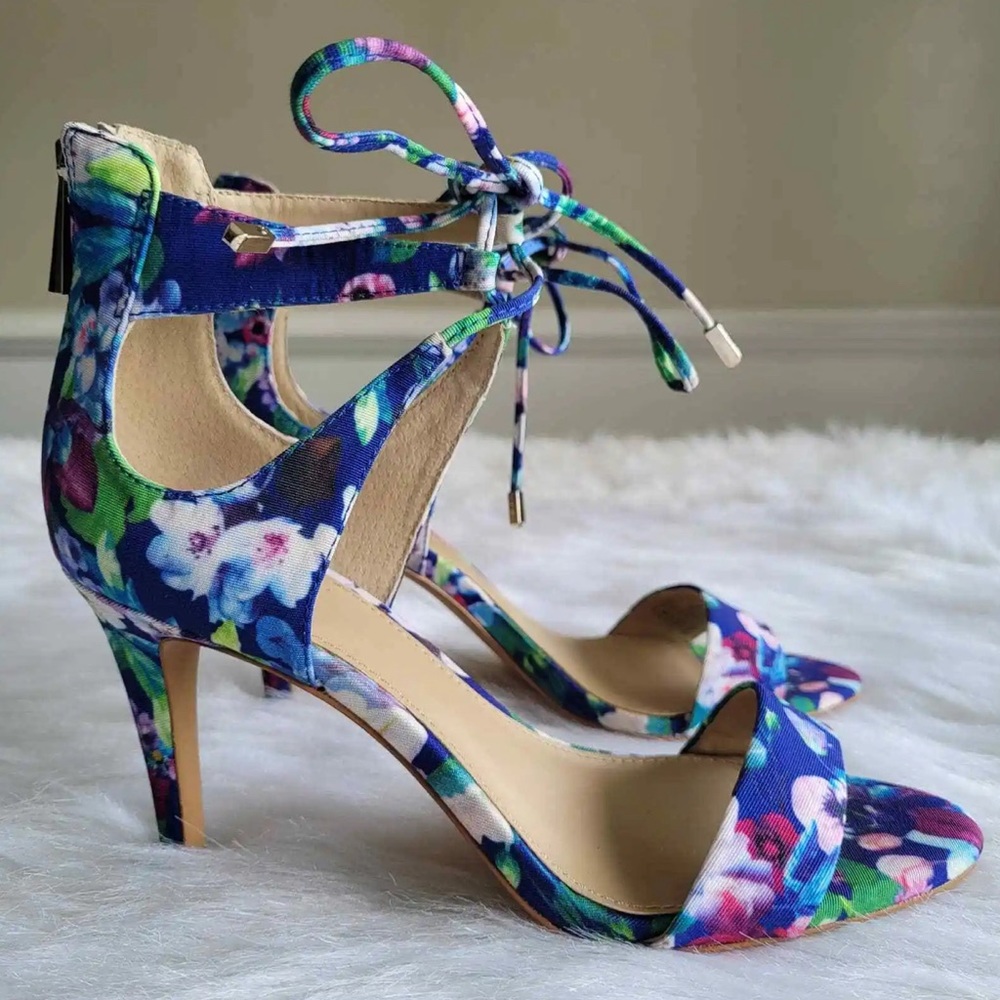 Vince Camuto Women's Multicolor Floral Printed Open Toe Celia Heels Size 8.5